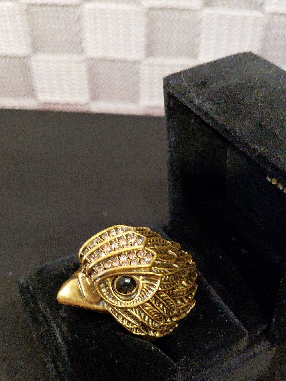 KURT GEIGER LONDON EAGLE RING SIZE 9 - Picture 9 of 10